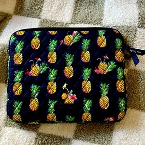 Gently used Vera Bradley iPad case #verabradley #ipadcase
